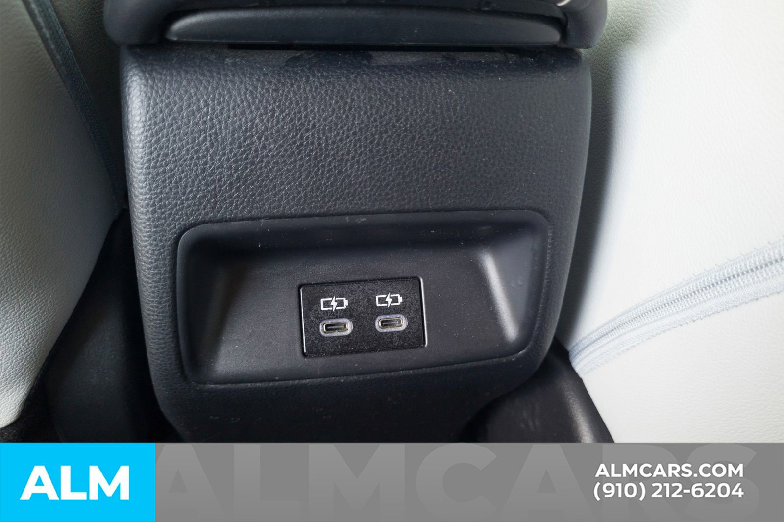 Used 2025 Toyota Corolla XSE FWD image 22