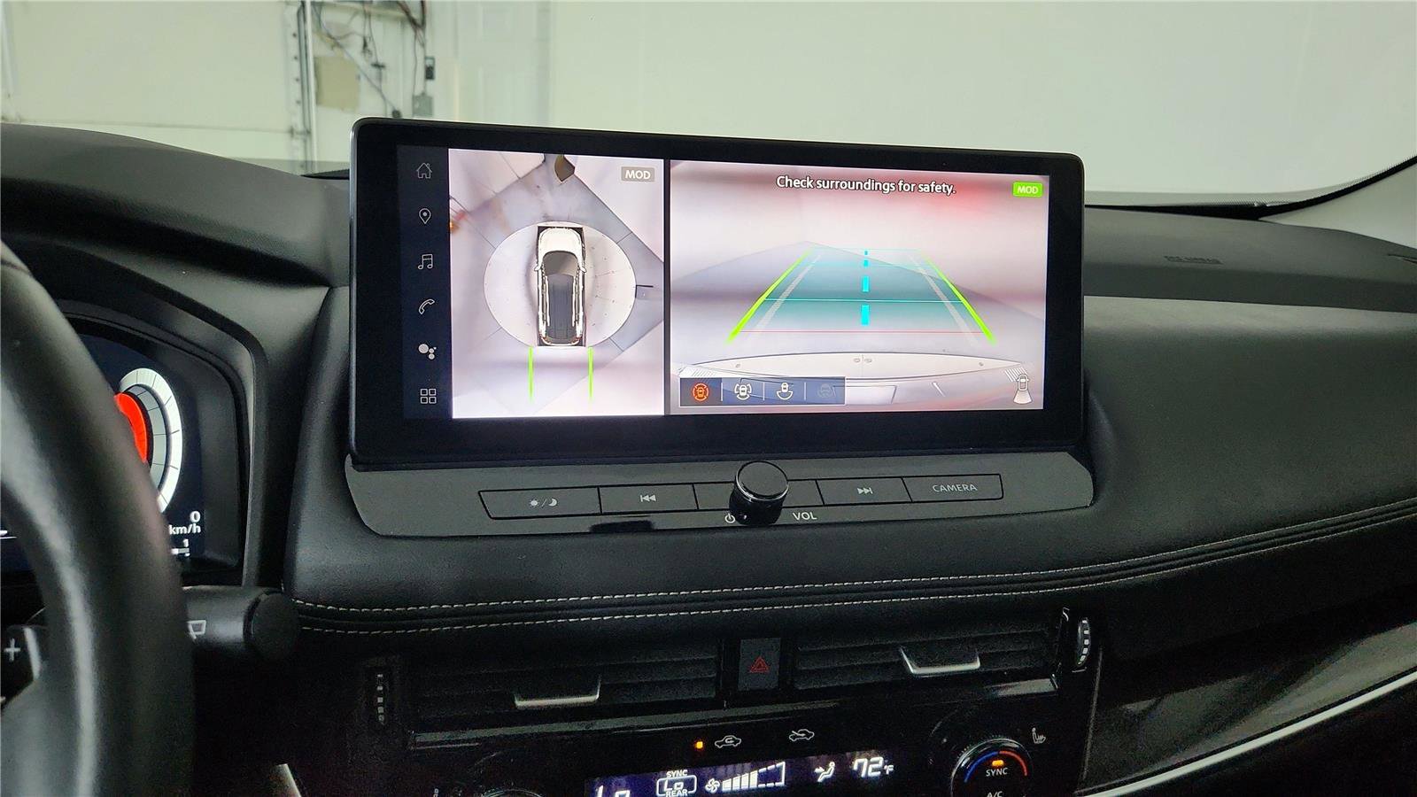 Used 2024 Nissan Rogue SL w/ SL Premium Package image 29