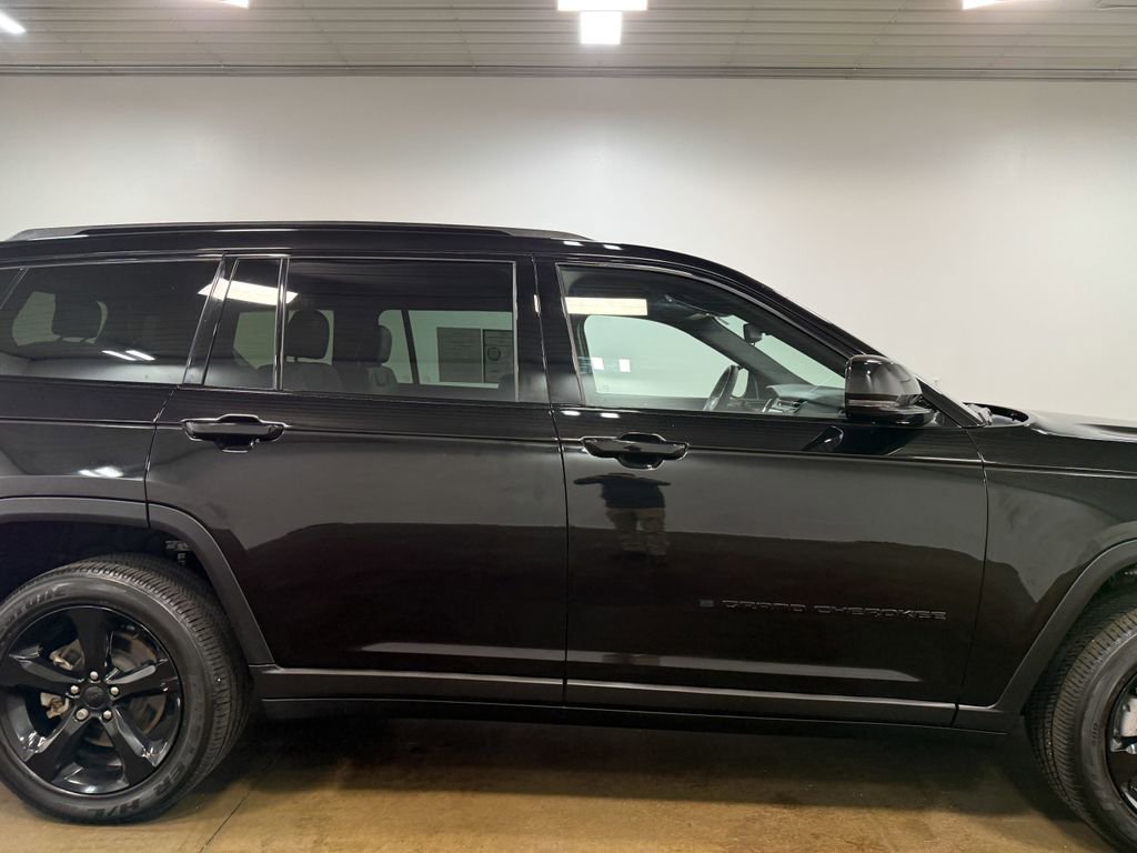 Used 2023 Jeep Grand Cherokee L Laredo AWD/4WD image 33