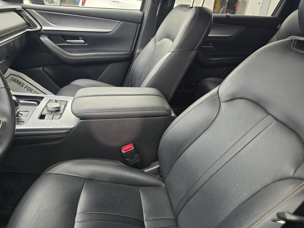 Used 2025 MAZDA CX-70 3.3 Turbo w/ Preferred Package AWD/4WD image 22