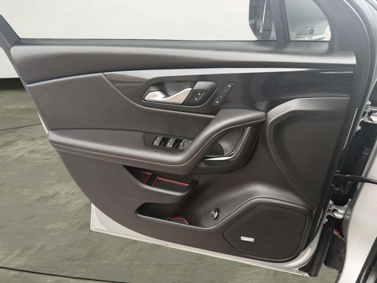 Used 2022 Chevrolet Blazer RS w/ Enhanced Convenience Package FWD image 15