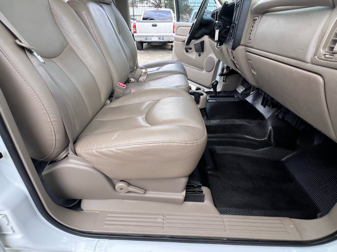 Used 2004 Chevrolet Silverado 2500 W/T image 72