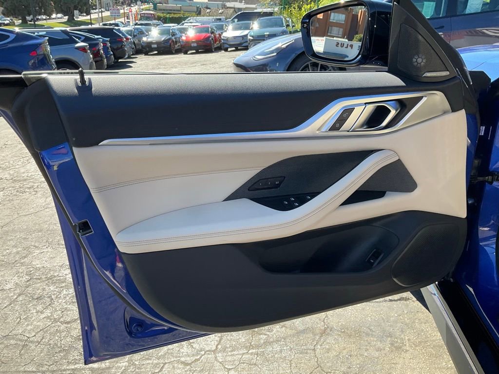 Used 2025 BMW i4 eDrive40 w/ M Sport Package image 24