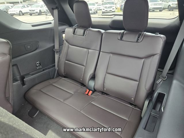 New 2026 Ford Explorer Platinum RWD image 8
