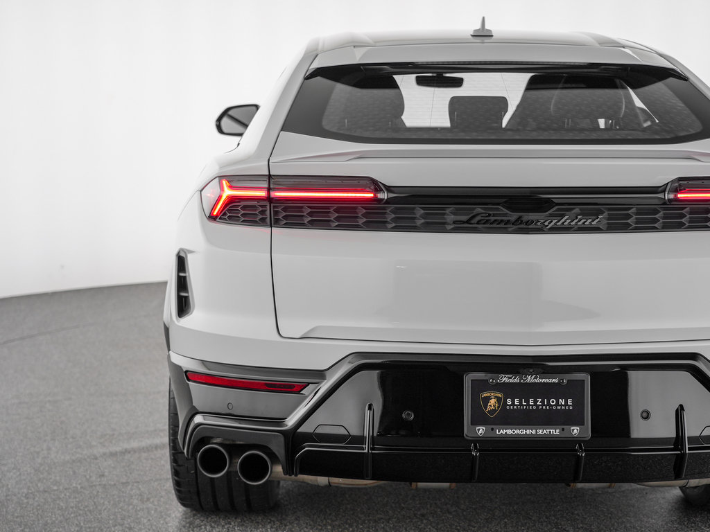Used 2025 Lamborghini Urus SE AWD/4WD image 44