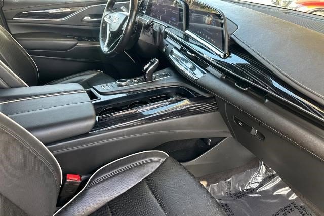 Certified 2022 Cadillac Escalade Sport w/ LPO, ONYX Package image 24