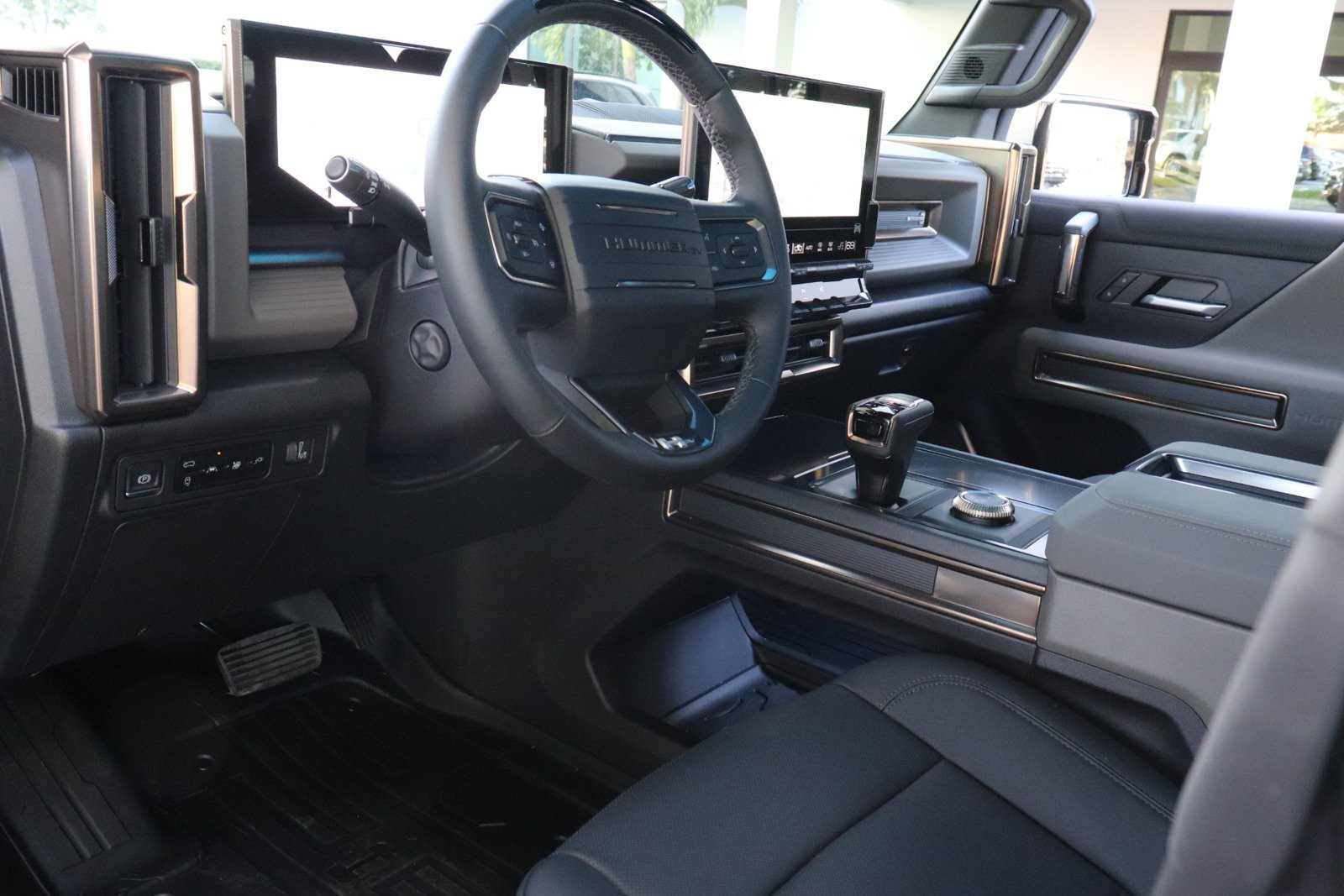 Used 2024 GMC Hummer EV 3X AWD/4WD image 3