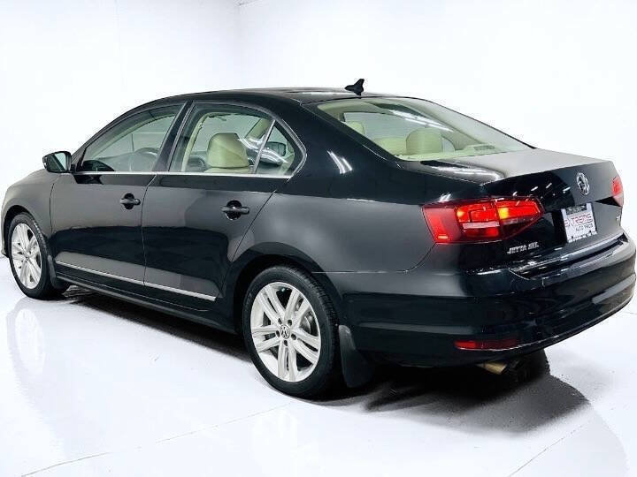 Used 2017 Volkswagen Jetta SEL Premium FWD image 5