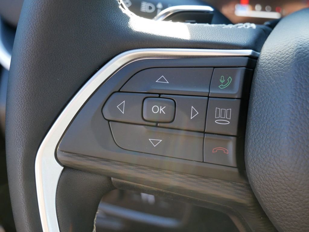 New 2025 Jeep Grand Cherokee Laredo image 37