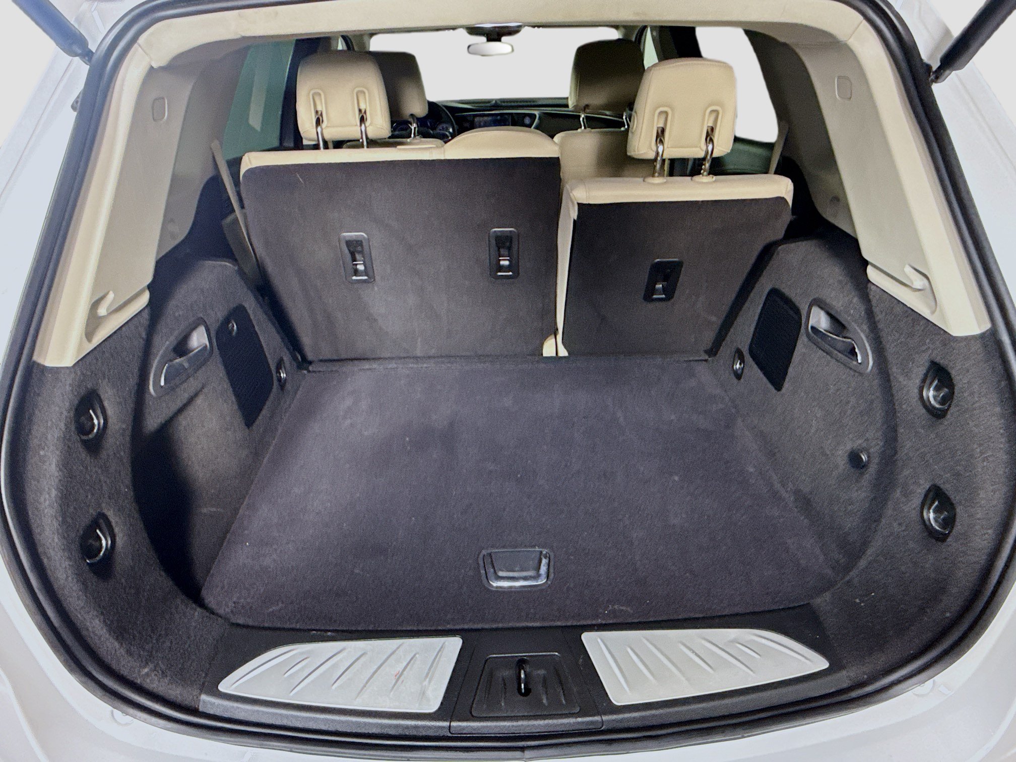 Used 2020 Buick Envision Essence FWD image 35