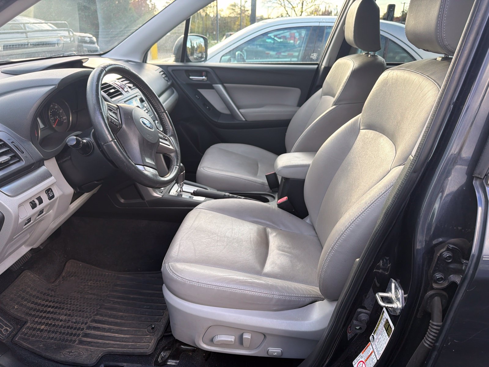 Used 2014 Subaru Forester 2.5i Limited w/ Popular Package #1 AWD/4WD image 8