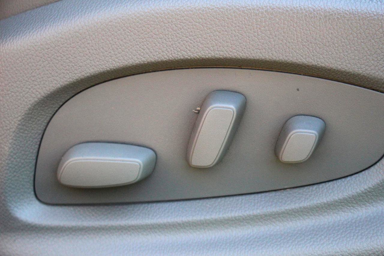 Used 2014 Chevrolet Impala LT w/ Premium Seating Package image 15
