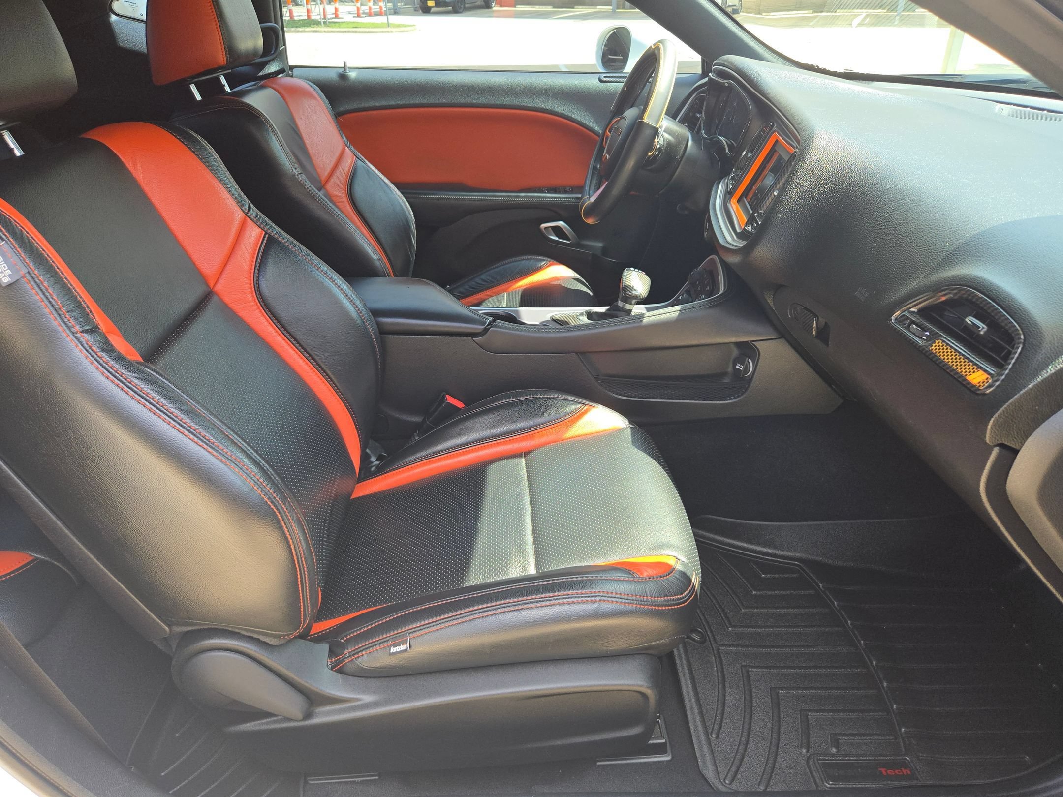 Used 2019 Dodge Challenger R/T w/ Driver Convenience Group RWD image 25
