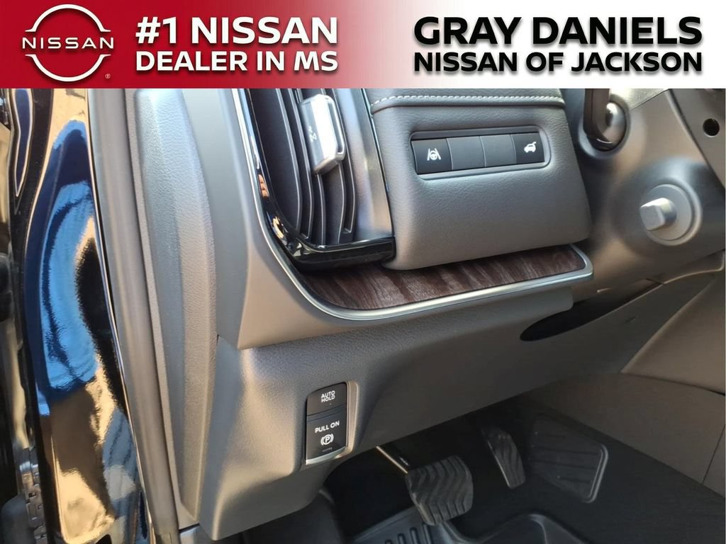 New 2026 Nissan Armada SL w/ Captain's Chari Seat Package AWD/4WD image 13