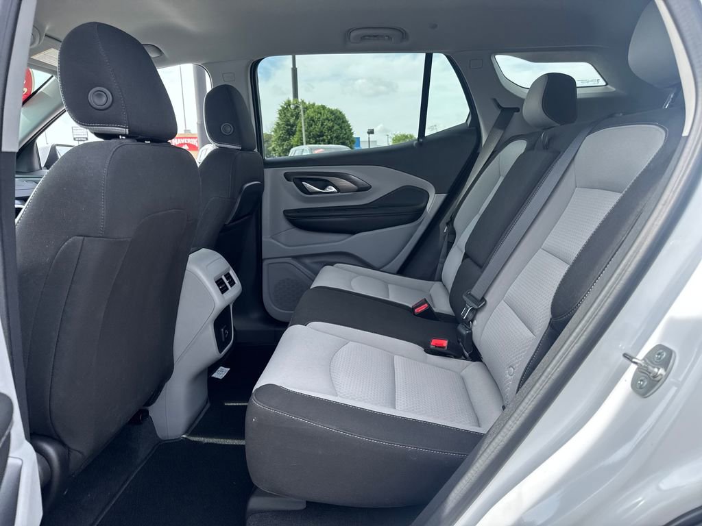 Used 2024 GMC Terrain SLE image 13