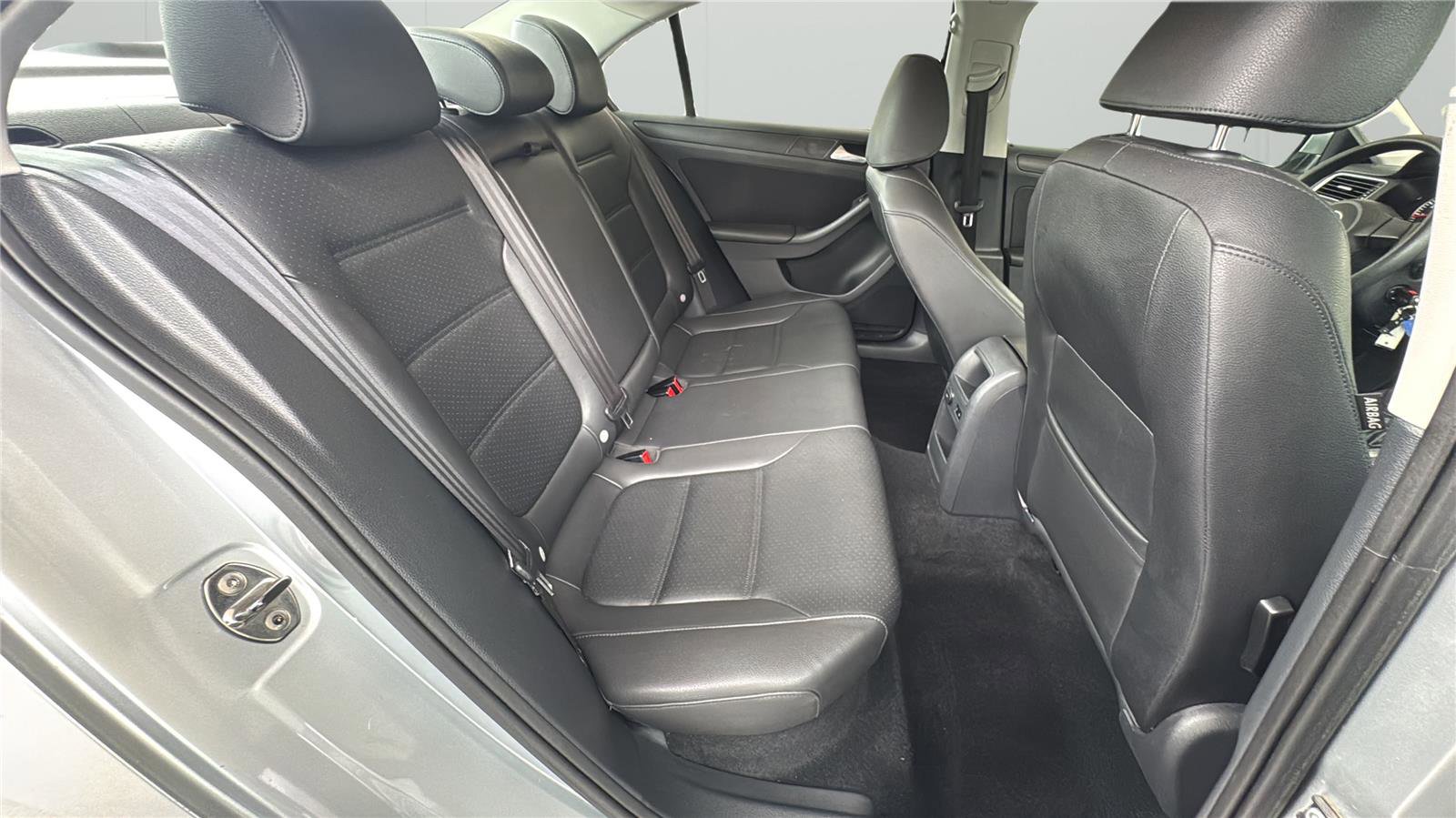Used 2014 Volkswagen Jetta SE FWD image 13