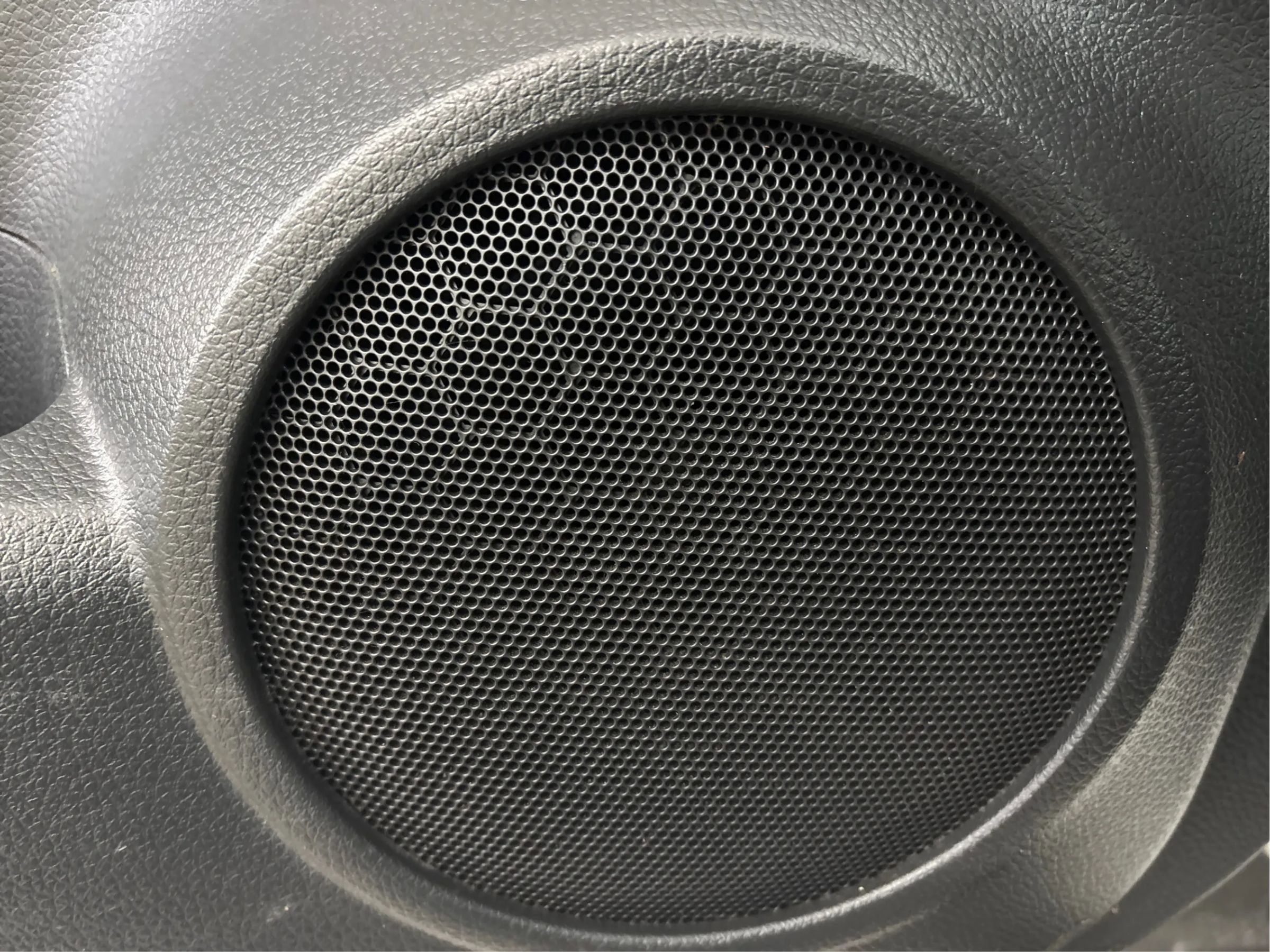 Used 2017 Nissan Rogue SV w/ Midnight Edition Package image 39