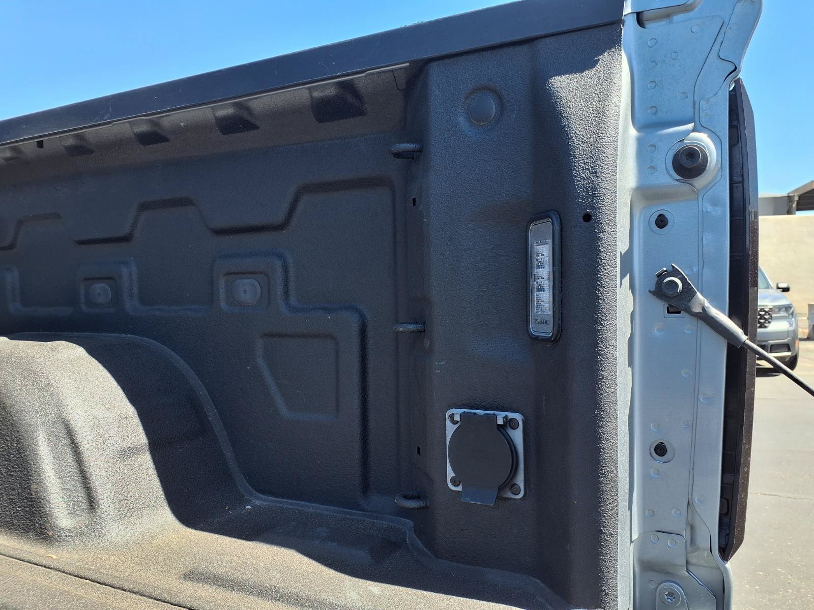 Used 2025 GMC Sierra 1500 Elevation AWD/4WD image 17