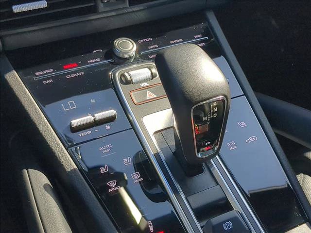 Used 2023 Porsche Cayenne Coupe image 12