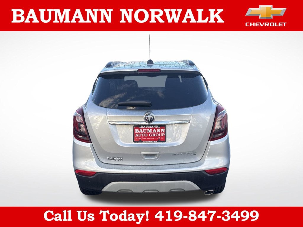 Used 2022 Buick Encore Preferred AWD/4WD image 4