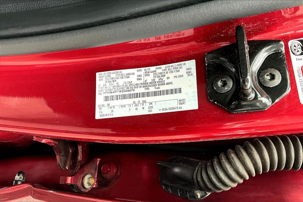 Certified 2019 Ford F450 XLT w/ XLT Premium Package AWD/4WD image 23