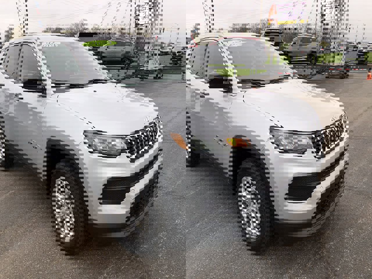 Used 2024 Jeep Compass Sport image 15