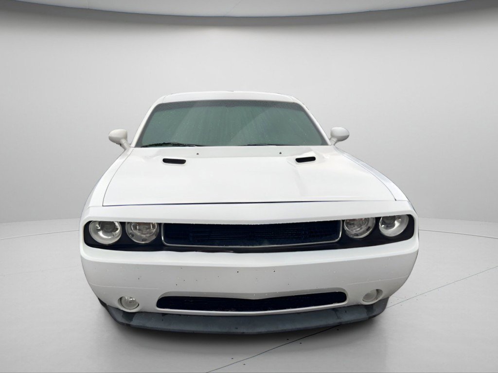 Used 2014 Dodge Challenger R/T RWD image 4