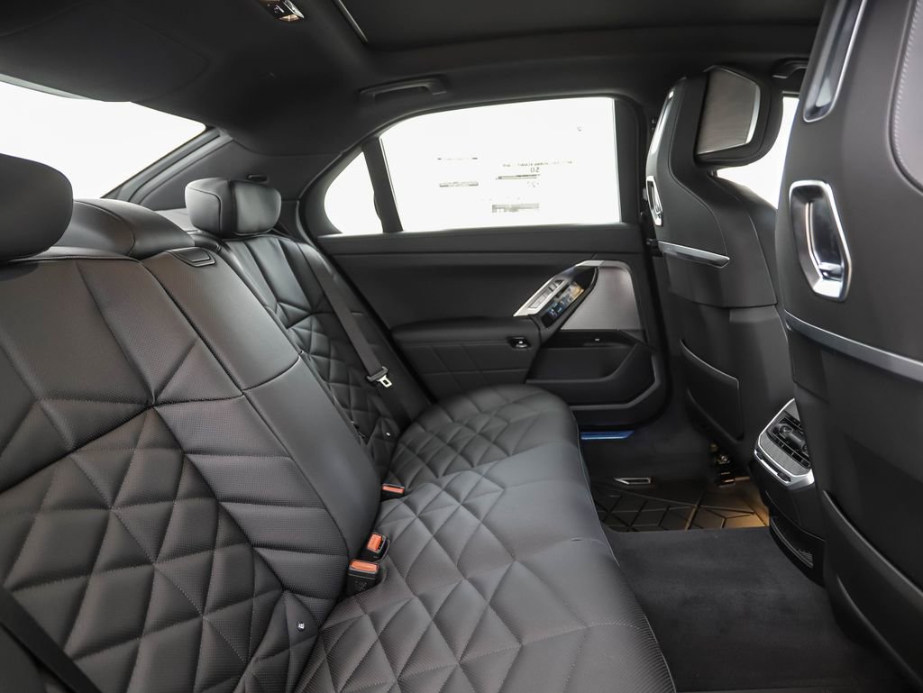 New 2026 BMW 740i xDrive image 27