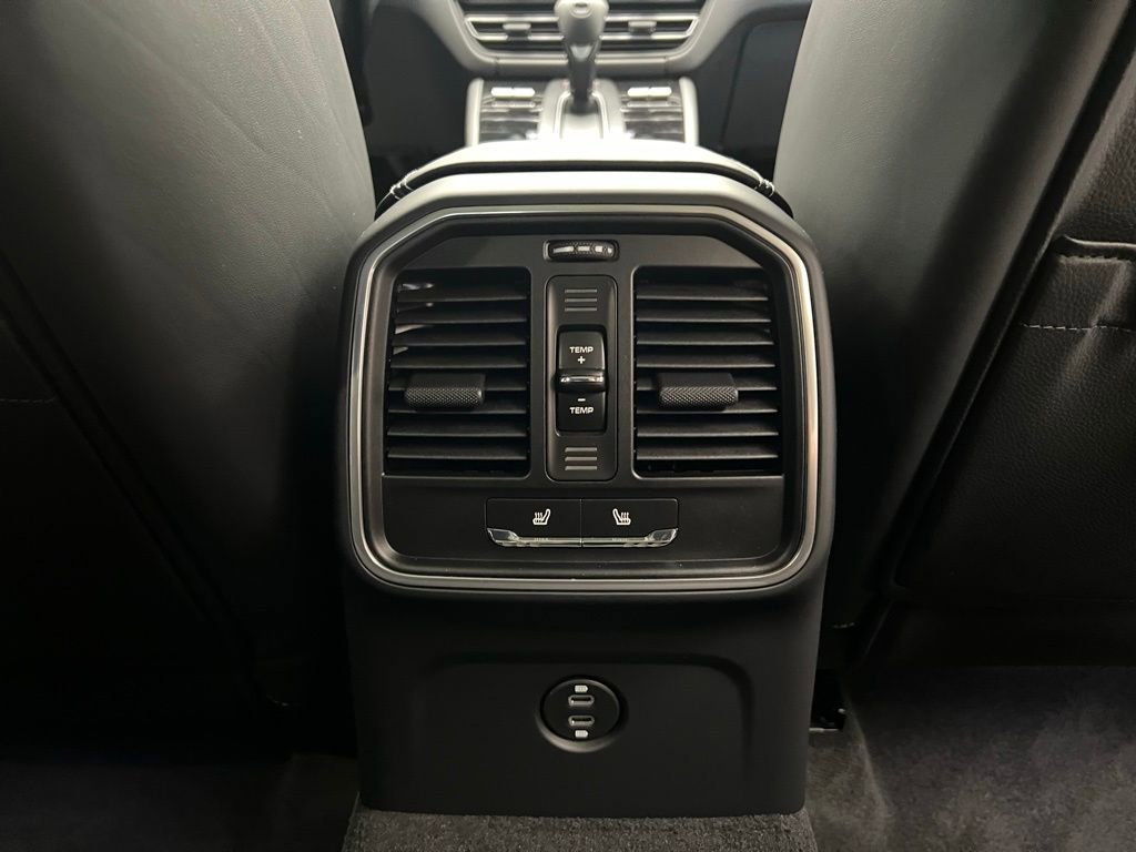 New 2025 Porsche Macan S image 17
