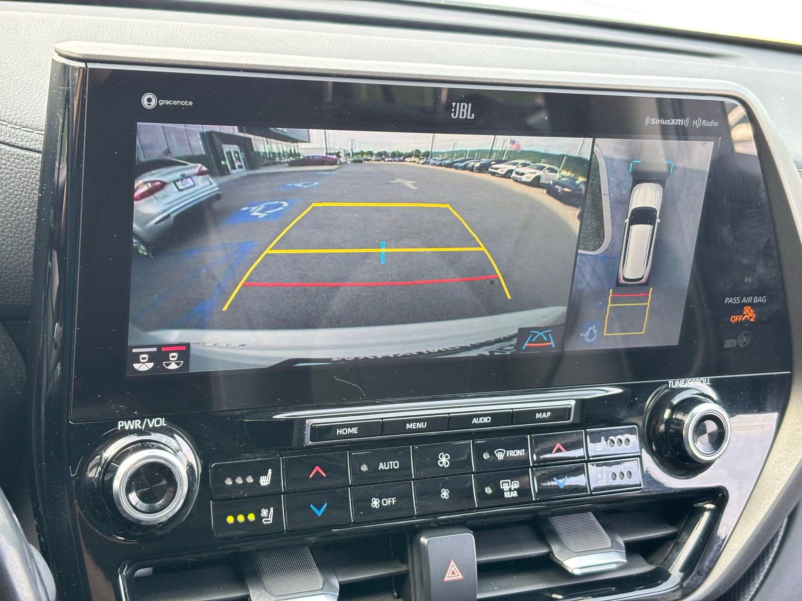 Used 2022 Toyota Highlander Limited FWD image 21
