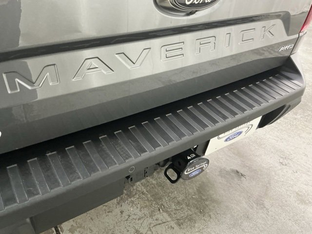 Used 2024 Ford Maverick Lariat w/ Black Appearance Package image 6