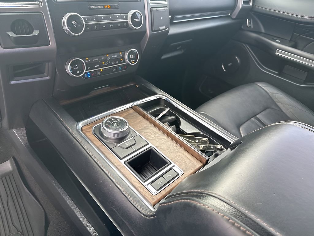 Used 2021 Ford Expedition Platinum image 36