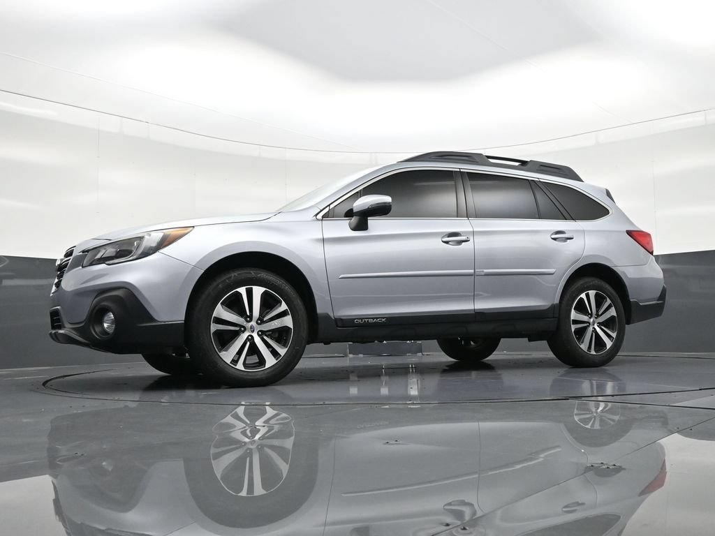 Used 2019 Subaru Outback 3.6R Limited AWD/4WD image 28