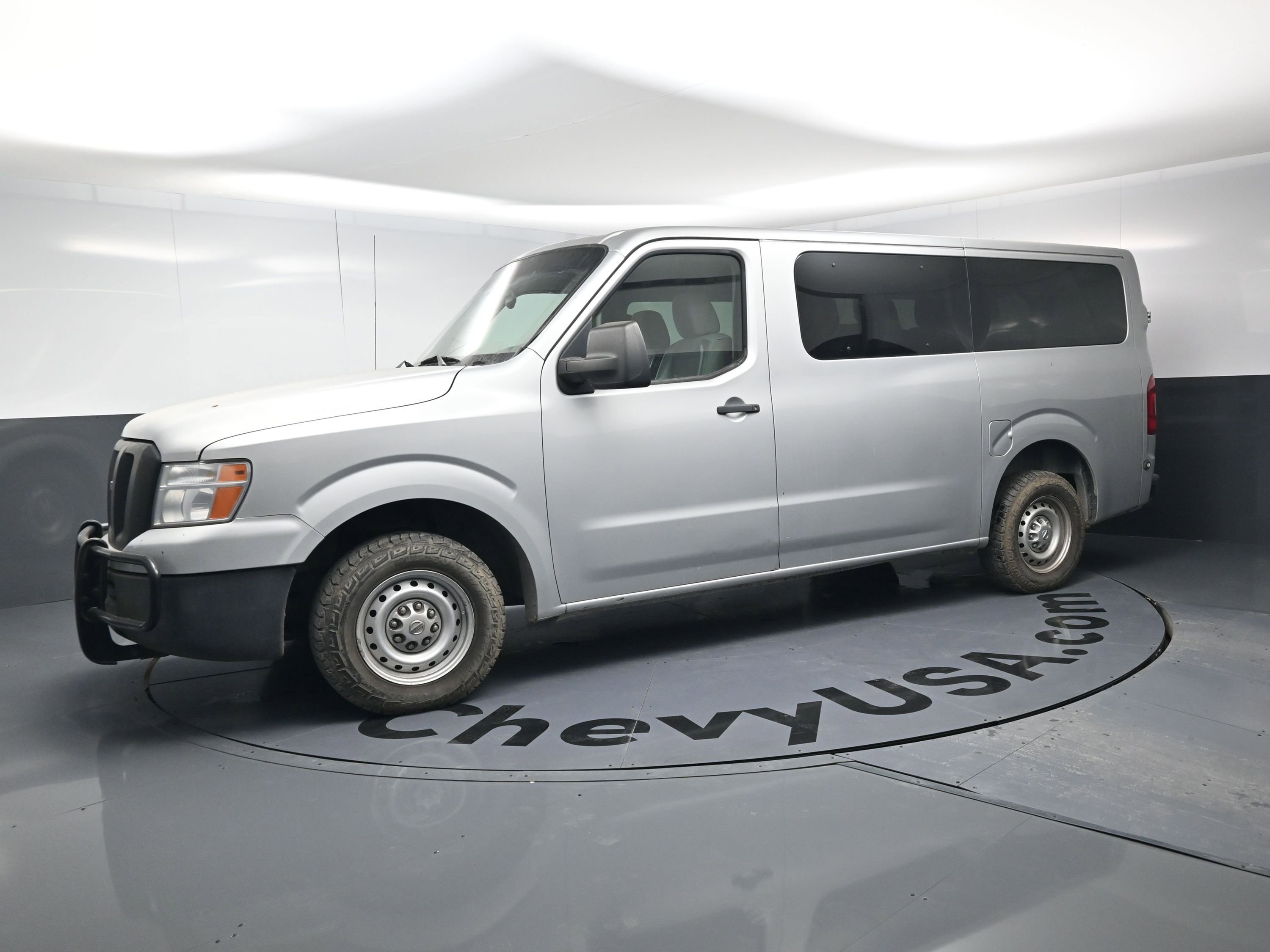 Used 2017 Nissan NV 3500 S w/ Power Package image 6