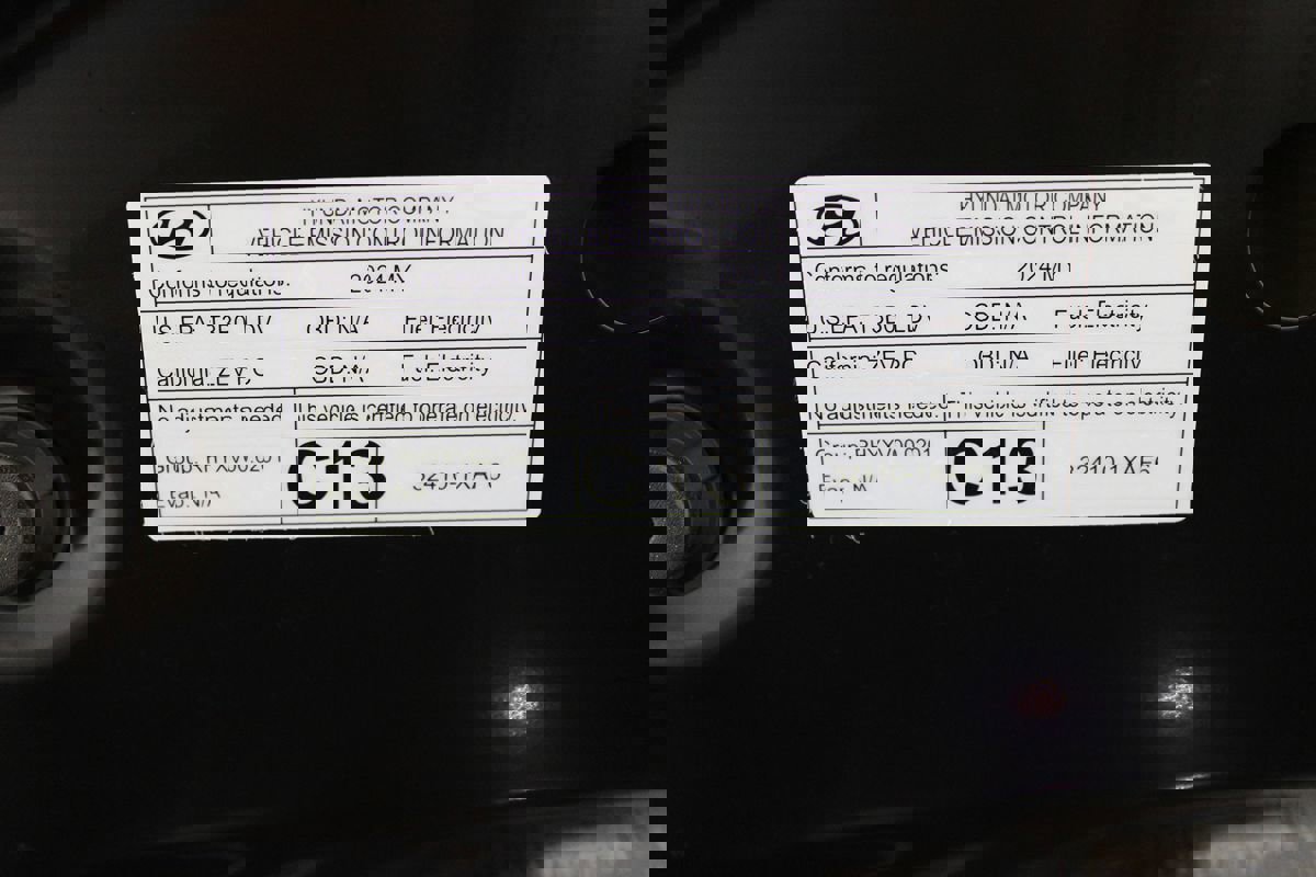 Used 2024 Hyundai Ioniq 6 Limited image 38