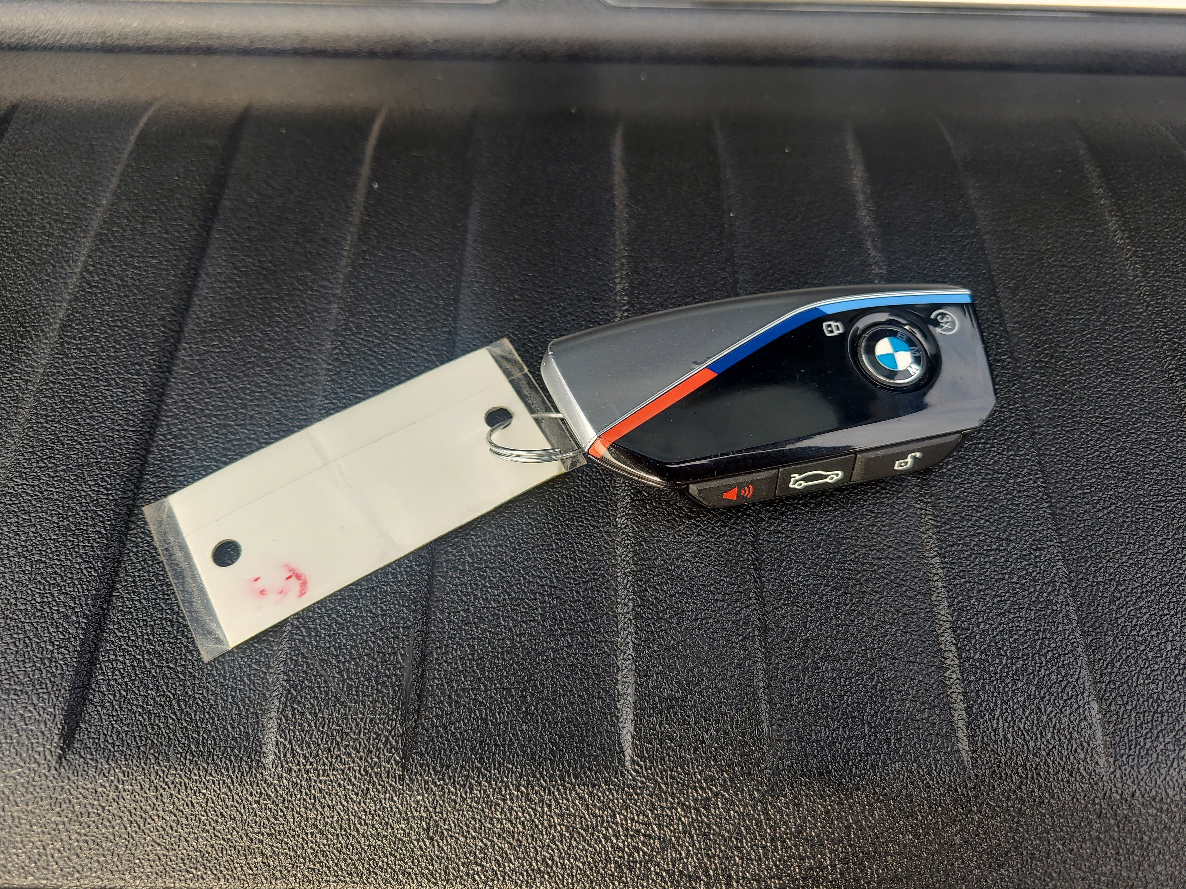 Used 2024 BMW X5 xDrive50e w/ M Sport Package image 33