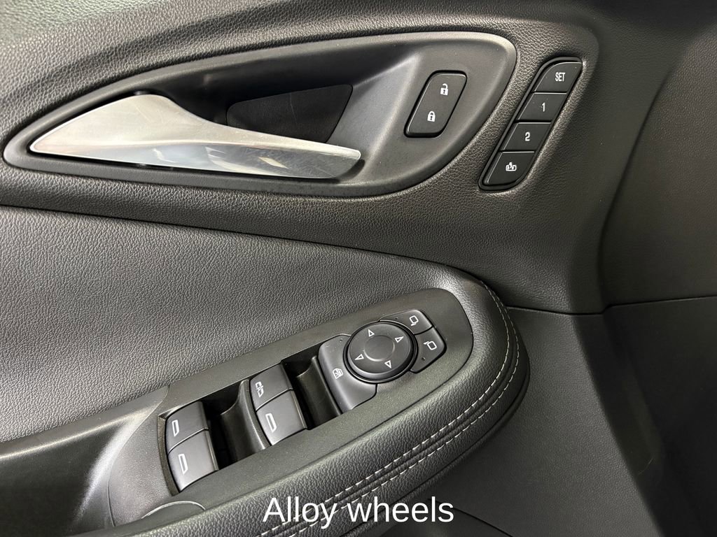 Used 2020 Buick Encore GX Essence w/ Experience Buick Package image 15