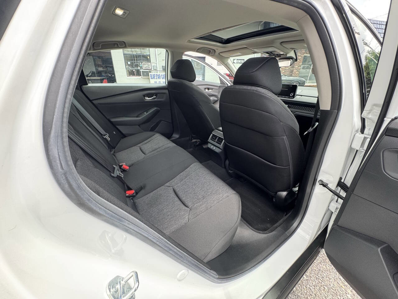 Used 2025 Honda Accord SE image 39