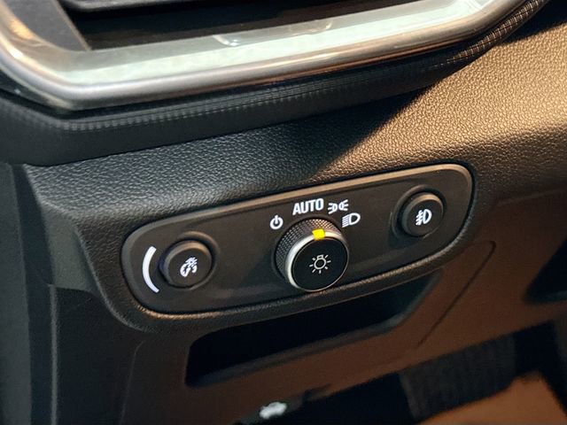 Used 2022 Chevrolet TrailBlazer LT w/ LPO, Blackout Package image 11