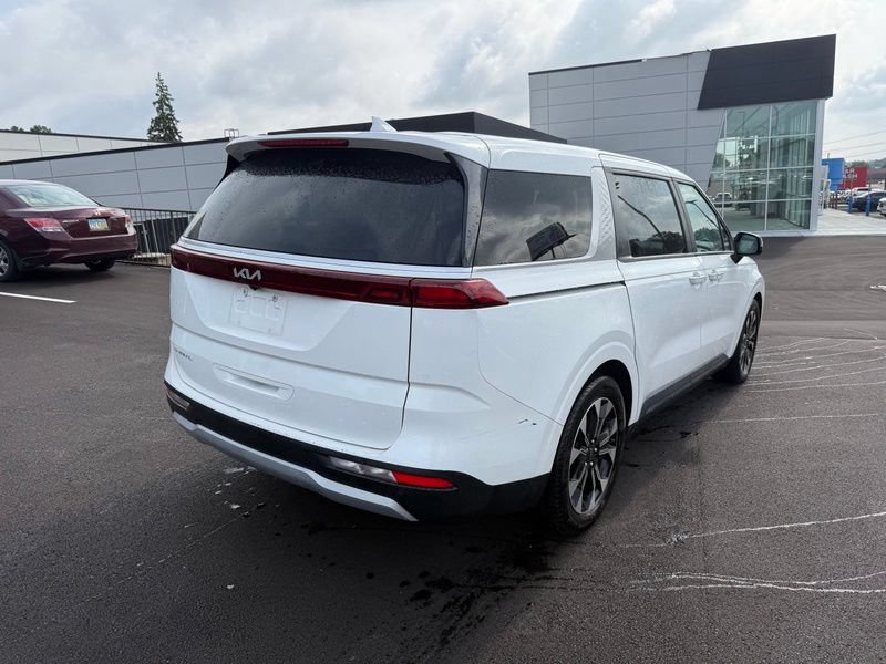 Certified 2023 Kia Carnival EX FWD image 8