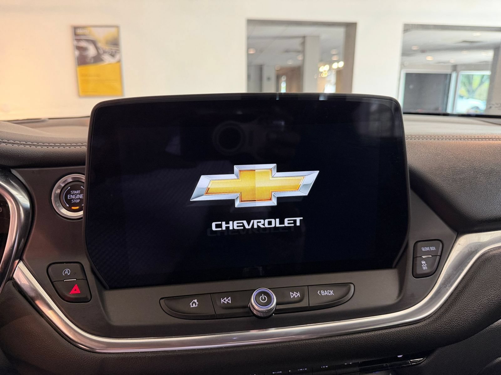 Used 2025 Chevrolet Blazer LT FWD image 20