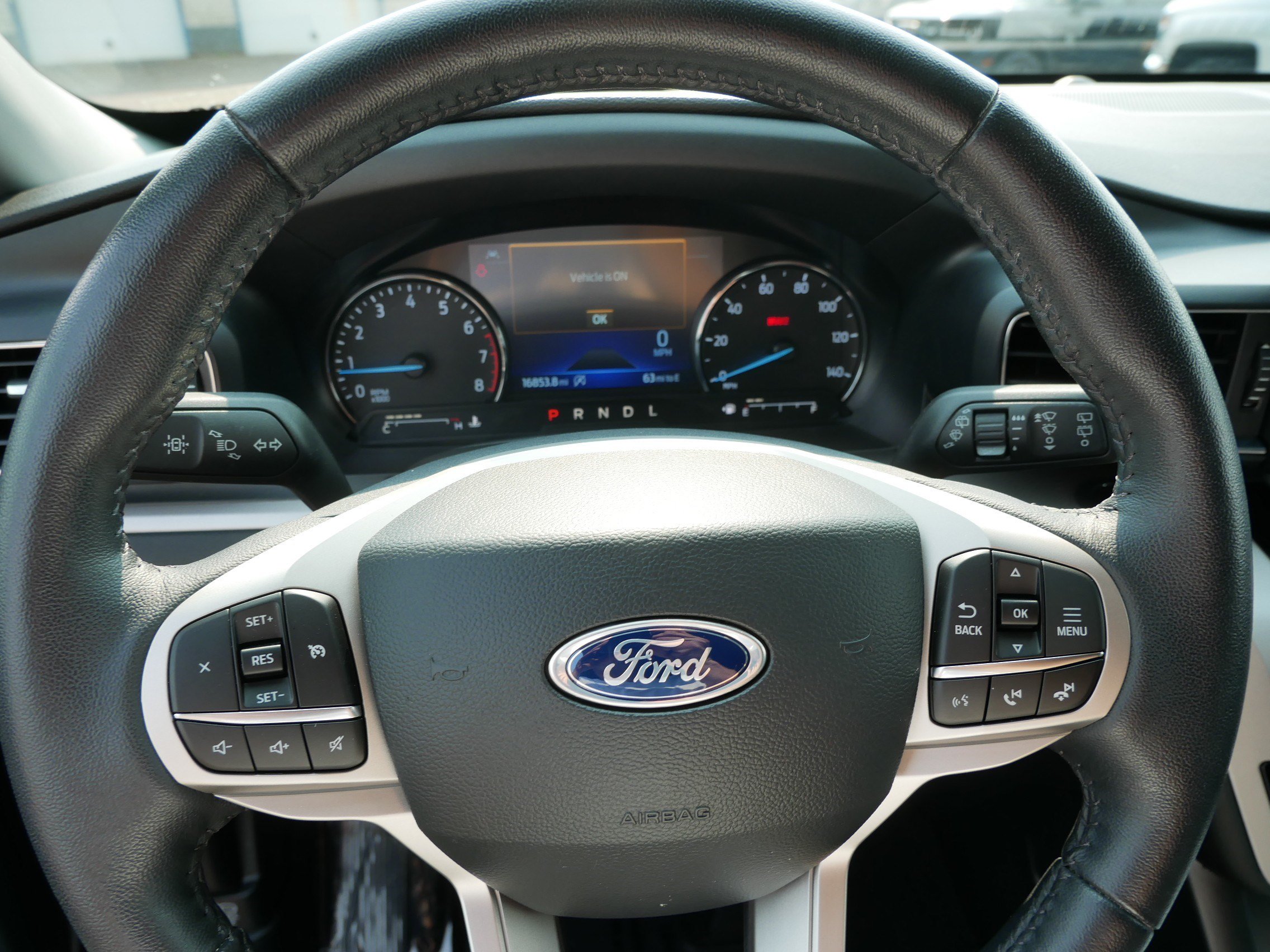 Used 2023 Ford Explorer XLT w/ Equipment Group 202A AWD/4WD image 25