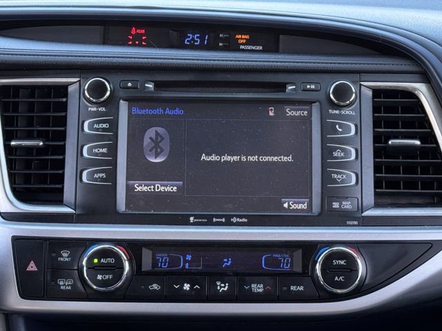 Used 2019 Toyota Highlander XLE image 7