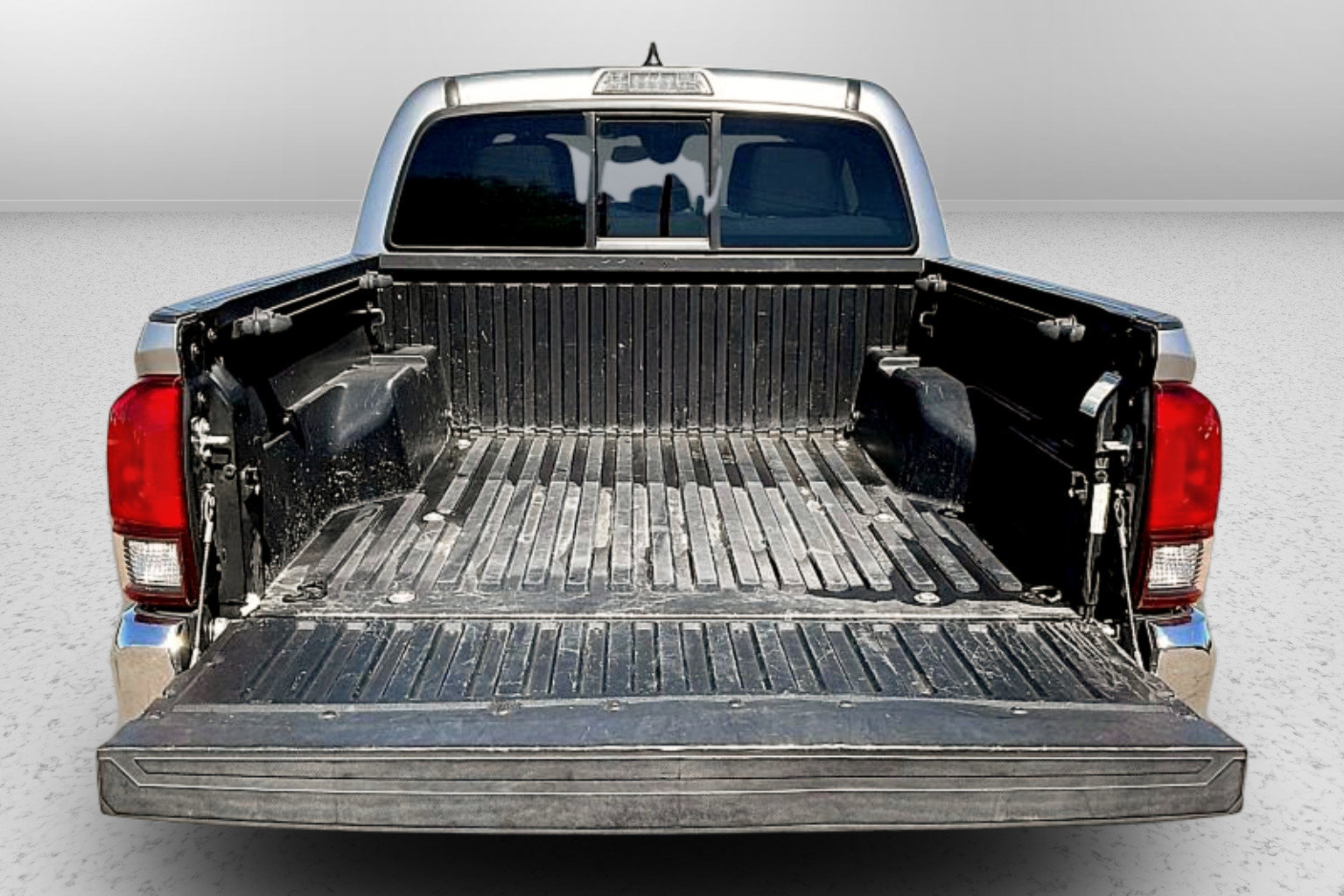 Used 2021 Toyota Tacoma SR5 image 17