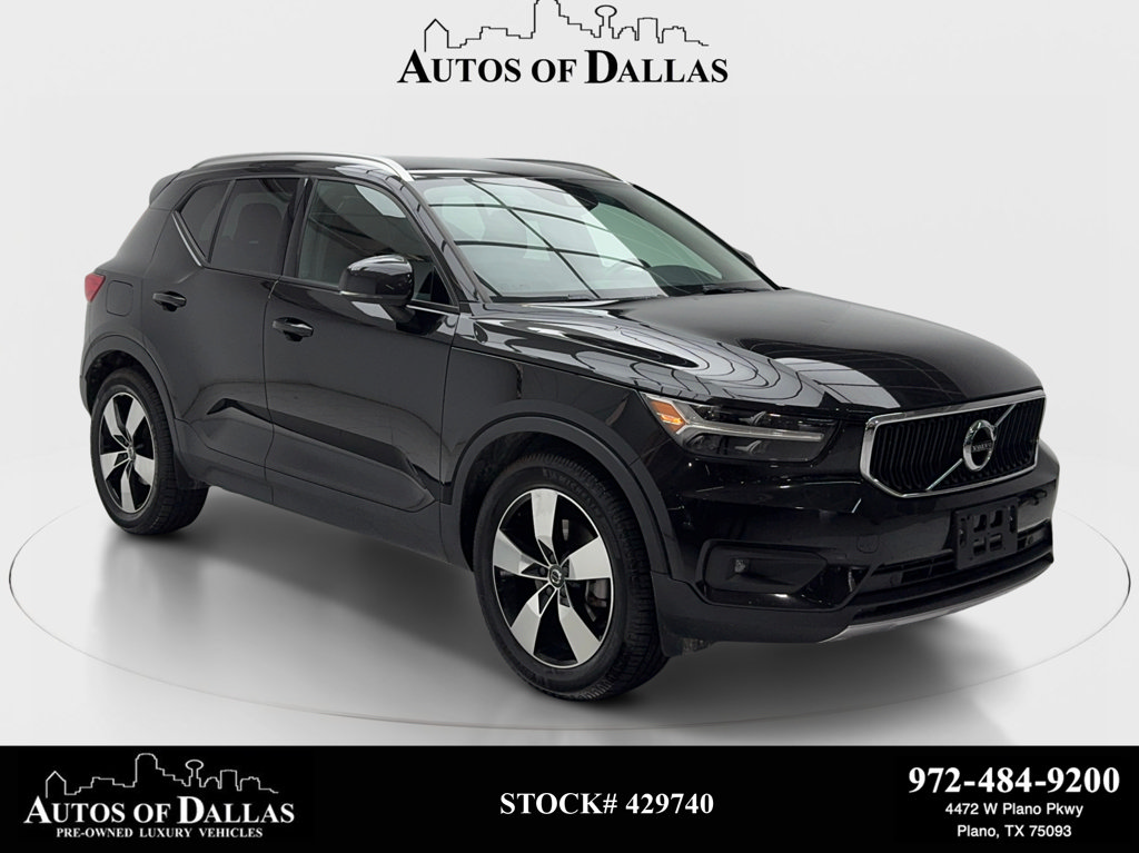 Used 2021 Volvo XC40 T5 Momentum w/ Premium Package