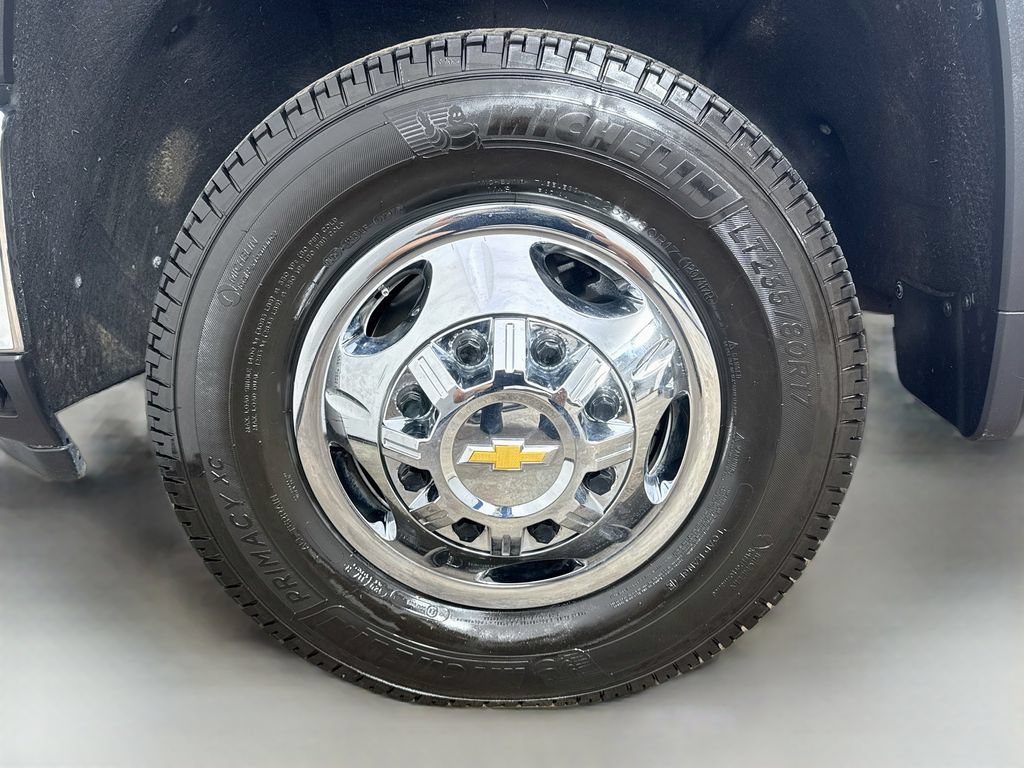 Used 2025 Chevrolet Silverado 3500 LT AWD/4WD image 38