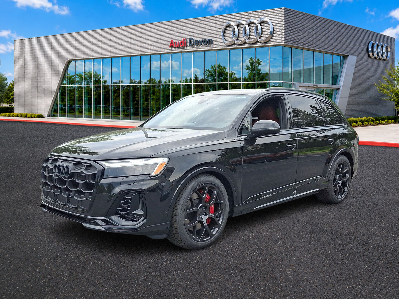 New 2026 Audi SQ7 Premium Plus AWD/4WD image 2