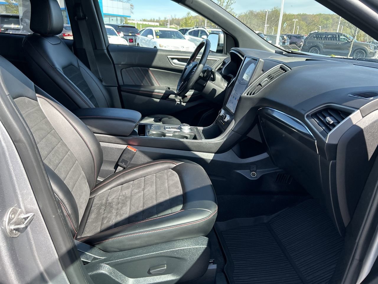 Used 2021 Ford Edge ST-Line AWD/4WD image 12