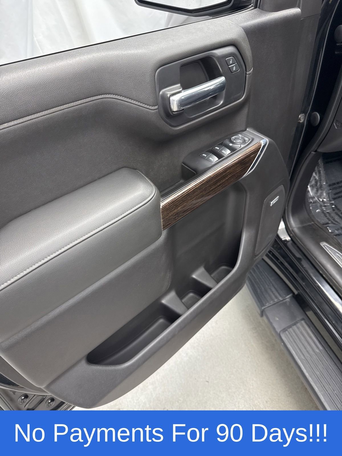 Used 2020 GMC Sierra 1500 Elevation w/ Elevation Value Package image 16