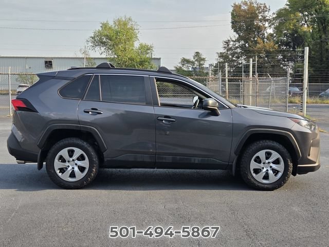 Used 2021 Toyota RAV4 LE FWD image 6
